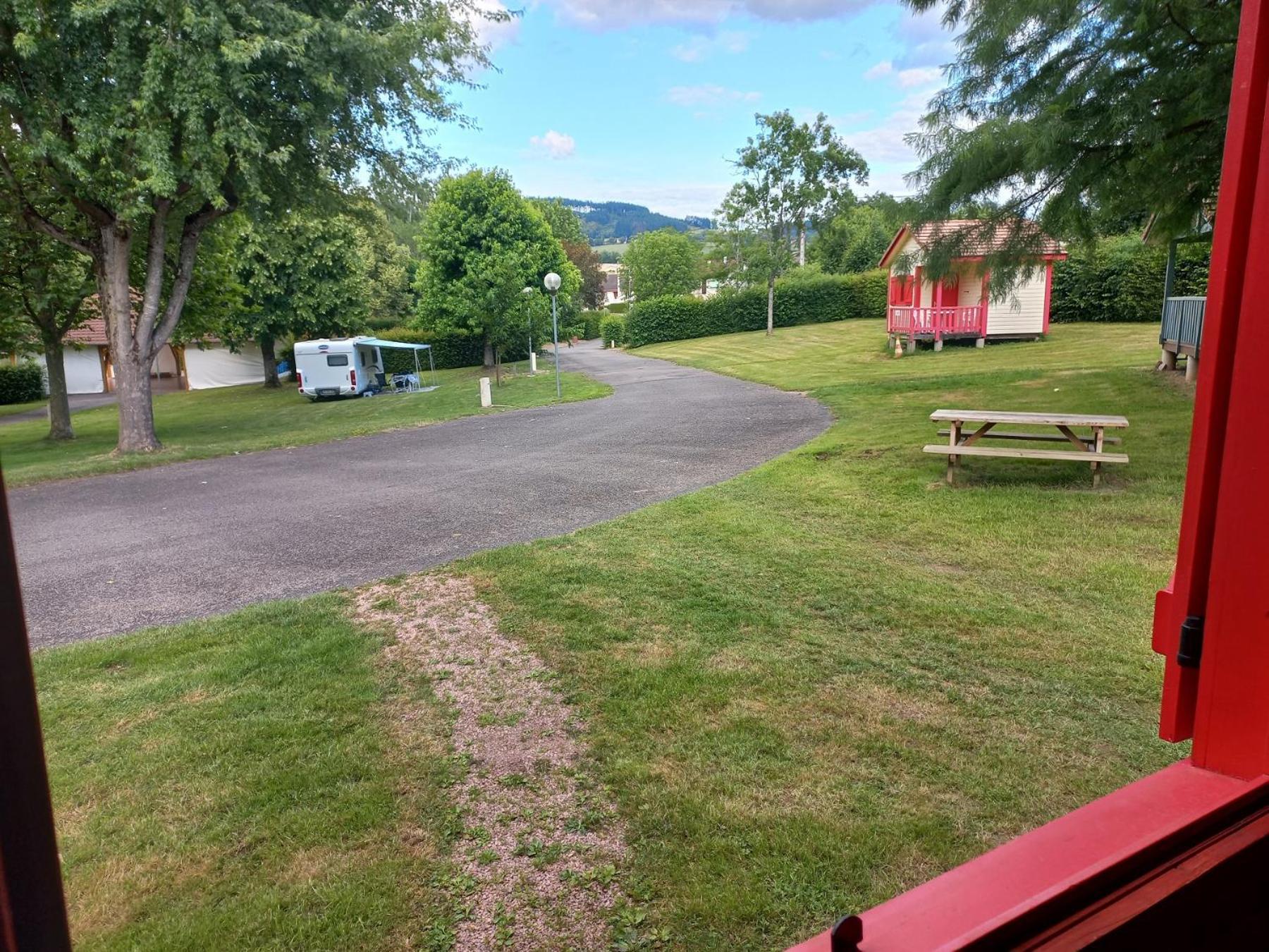Camping Les Feuilles Chauffailles Zewnętrze zdjęcie