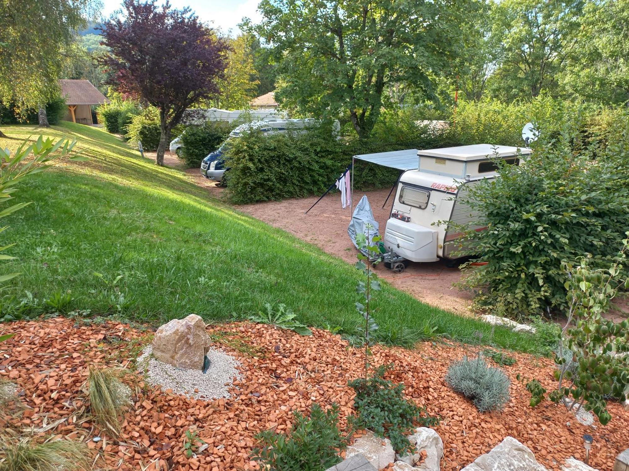 Camping Les Feuilles Chauffailles Zewnętrze zdjęcie